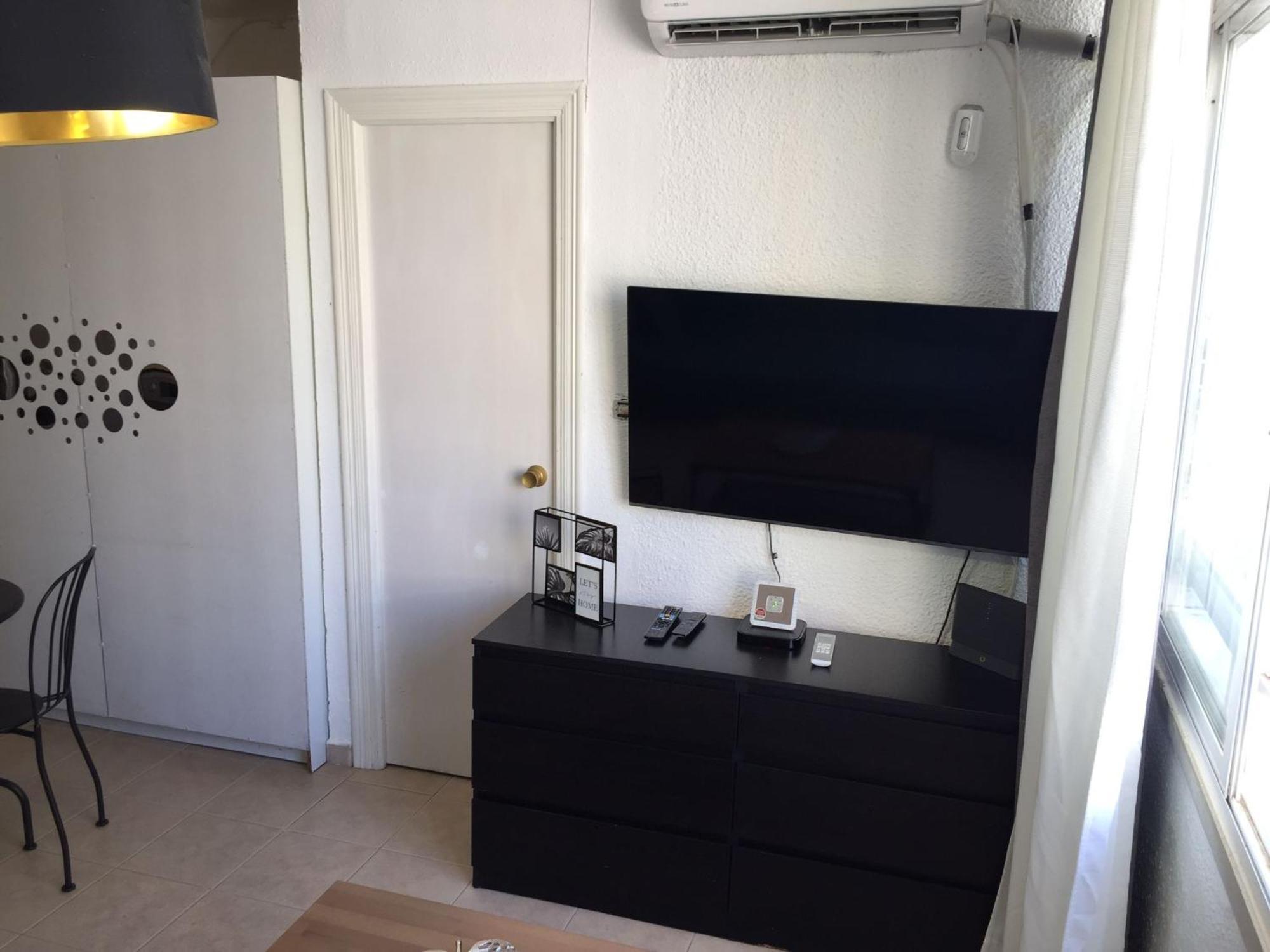 Estudio Amplio En El Corazon De ตอร์เรโมลิโนส ภายนอก รูปภาพ